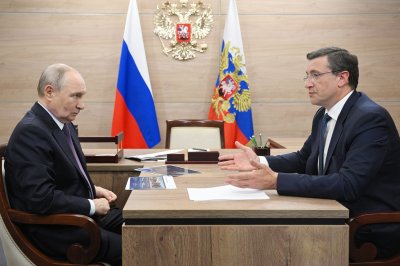 Глеб Никитин доложил Владимиру Путину о развитии демографии и флагманских проектах здравоохранения в регионе Глеб Никитин доложил Владимиру Путину о развитии демографии и флагманских проектах здравоохранения в регионе