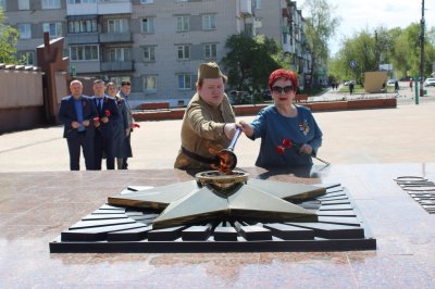 В Балахне после реконструкции торжественно открыли мемориальный комплекс с Вечным огнем В Балахне после реконструкции торжественно открыли мемориальный комплекс с Вечным огнем