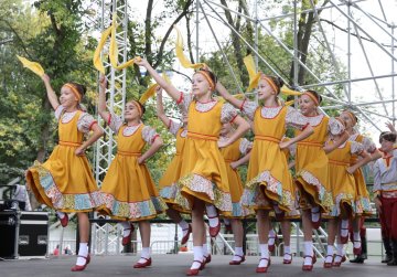 Более 400 воспитанников социальных учреждений региона посетили «Первоклассный фестиваль чудес» накануне Дня знаний Более 400 воспитанников социальных учреждений региона посетили «Первоклассный фестиваль чудес» накануне Дня знаний