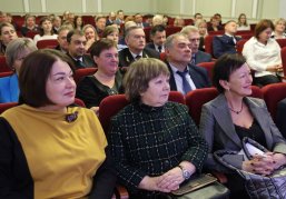 70 педагогов нижегородских вузов получили награды за профессиональные достижения в День преподавателя высшей школы