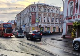Движение транспорта открыли на трех перекрестках в центре Нижнего Новгорода в связи с завершением замены трамвайных путей Движение транспорта открыли на трех перекрестках в центре Нижнего Новгорода в связи с завершением замены трамвайных путей