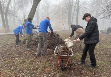 Дом народного единства проводит набор добровольцев для волонтерской миссии на подшефных территориях в ДНР Дом народного единства проводит набор добровольцев для волонтерской миссии на подшефных территориях в ДНР