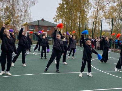 В Кстове благодаря проекту «Вам решать!» у школы №1 появилась новая универсальная спортплощадка В Кстове благодаря проекту «Вам решать!» у школы №1 появилась новая универсальная спортплощадка
