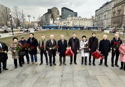 Нижегородцы почтили память Максима Горького в Москве Нижегородцы почтили память Максима Горького в Москве