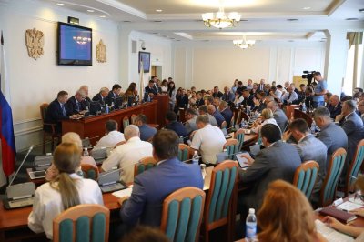 Глеб Никитин представил депутатам Законодательного собрания обновленную структуру правительства региона Глеб Никитин представил депутатам Законодательного собрания обновленную структуру правительства региона