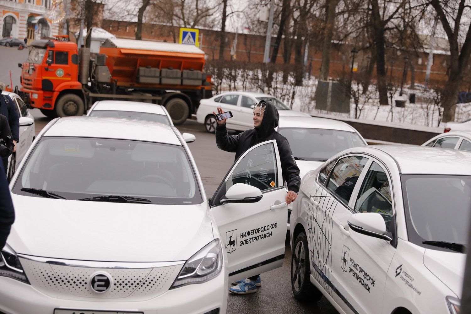 Глеб Никитин дал старт проекту электротакси в Нижнем Новгороде |  Официальный сайт Правительства Нижегородской области