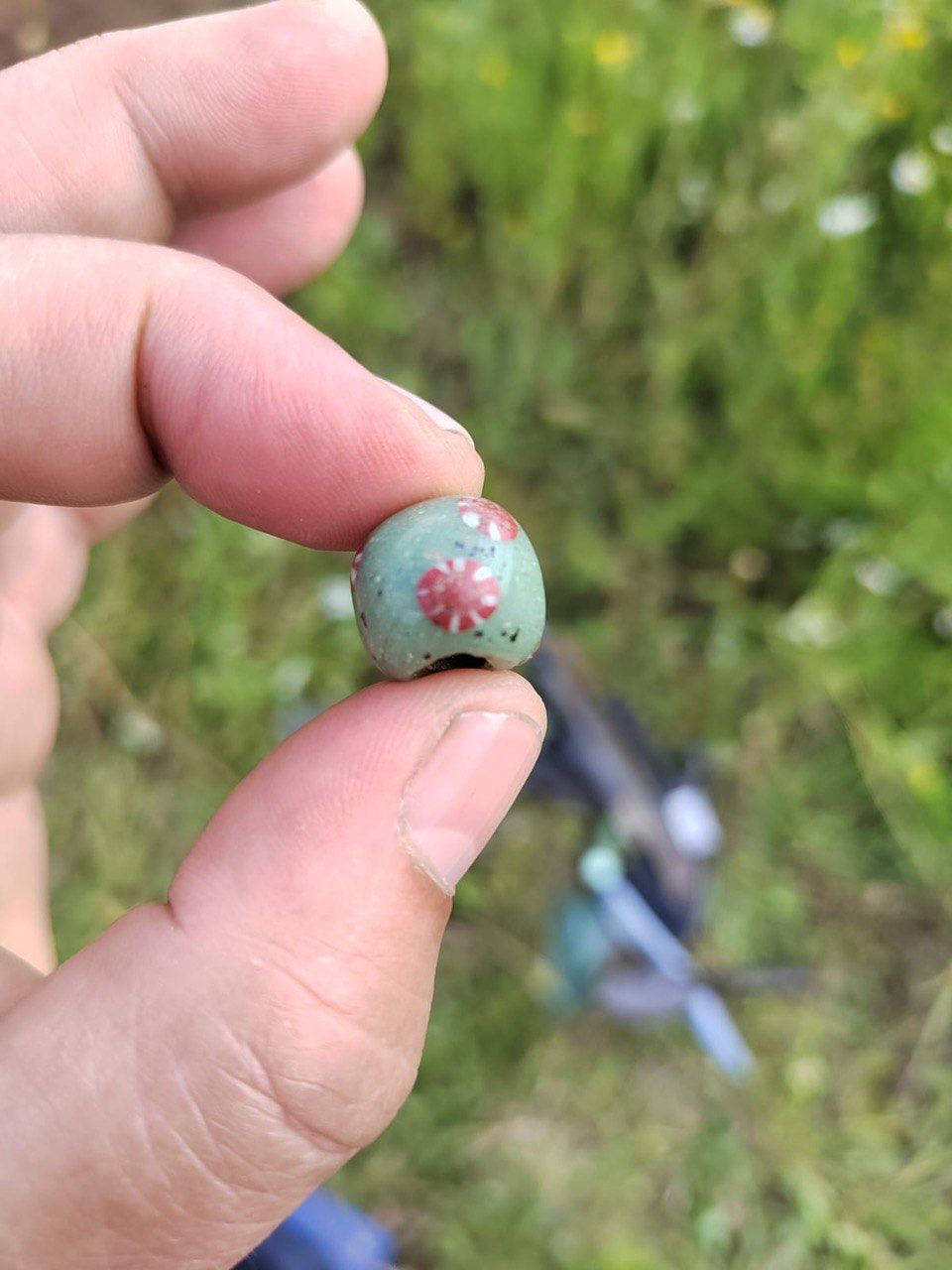 Археологи Нижегородского музея-заповедника исследуют вновь выявленный средневековый могильник в Вачском районе