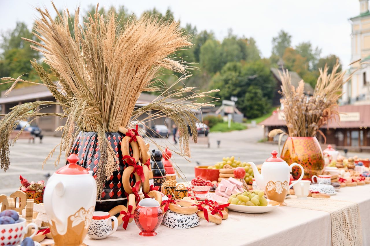 Глеб Никитин принял участие в русских выходных от бренда «Хохлома» в Плёсе Ивановской области