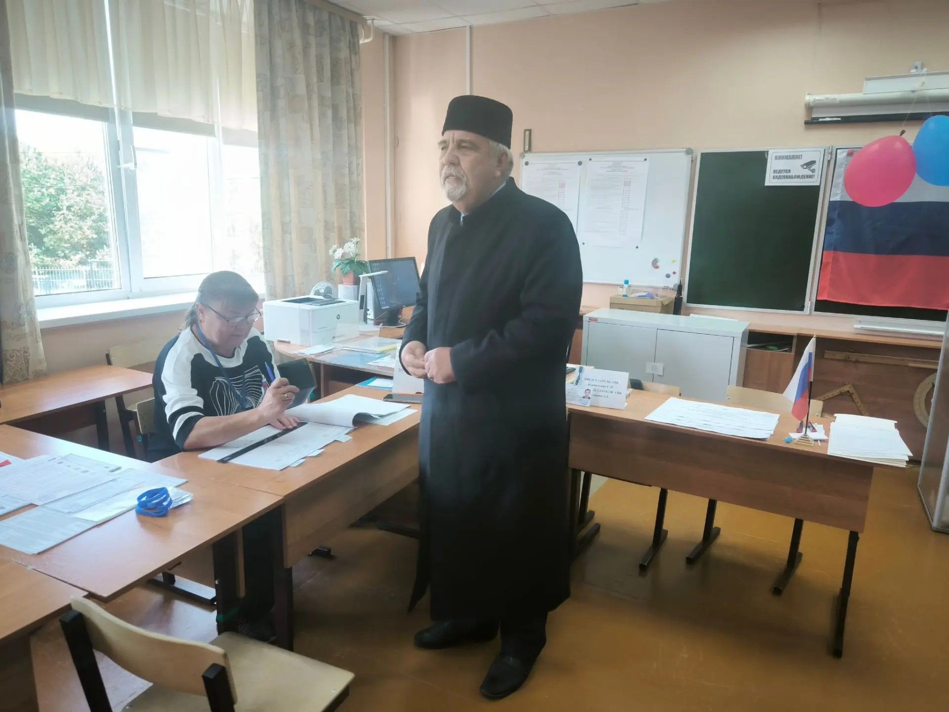 Председатель ДУМНО Гаяз-Хазрат Закиров принял участие в голосовании на избирательном участке