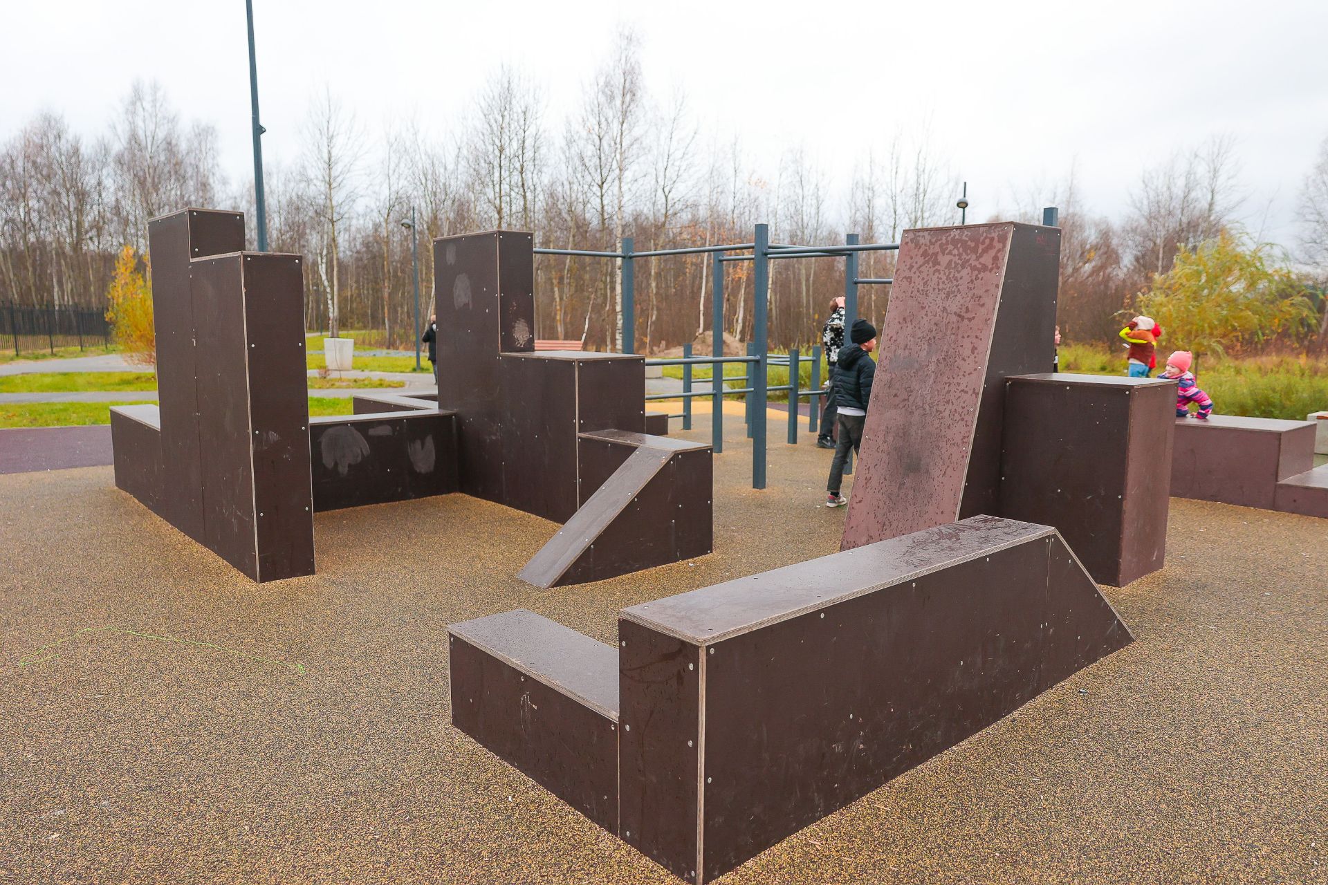 При поддержке социальных участковых в Нижнем Новгороде благоустроили сквер на улице Космической При поддержке социальных участковых в Нижнем Новгороде благоустроили сквер на улице Космической