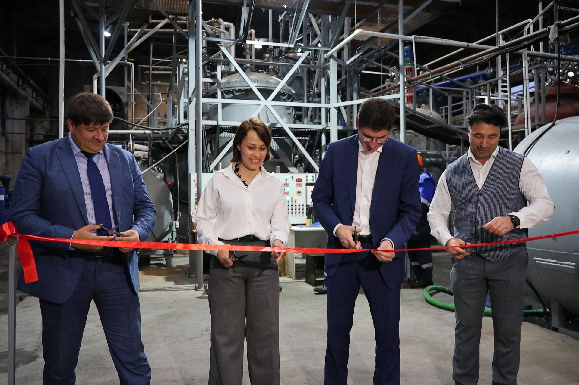 Производство импортозамещающих присадок для топлива, разработанных на грант Нижегородского НОЦ, открыто в Дзержинске