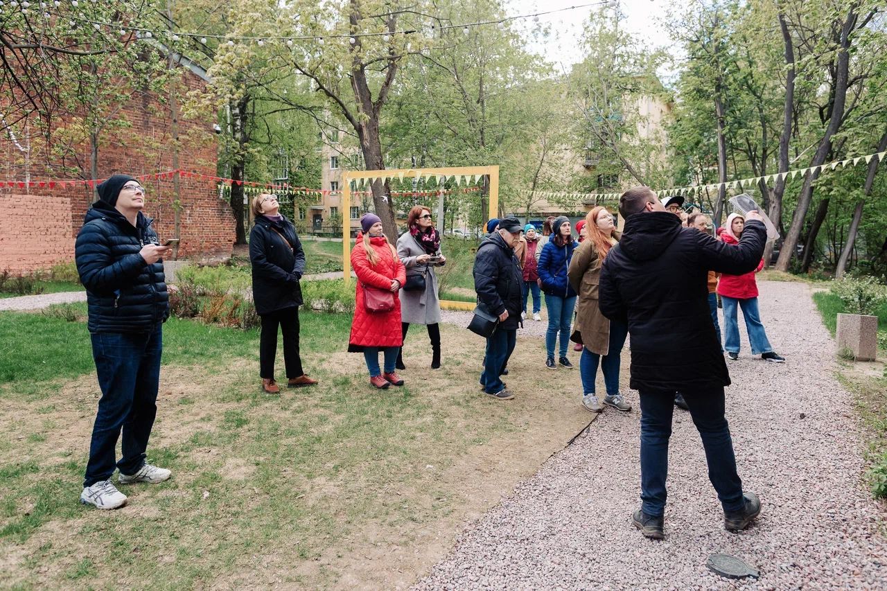 Новый спектакль-променад «17 скетчей о городе» пройдет в историческом центре Нижнего Новгорода Новый спектакль-променад «17 скетчей о городе» пройдет в историческом центре Нижнего Новгорода