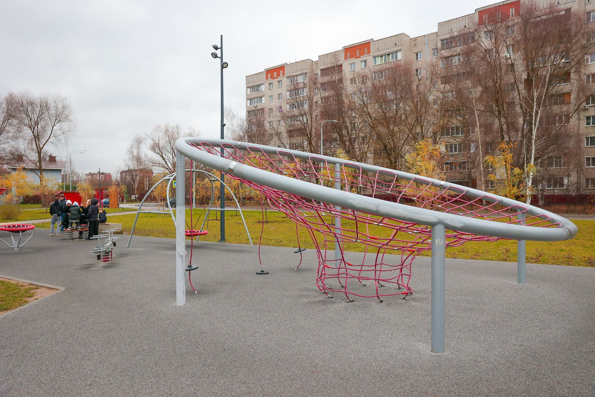 При поддержке социальных участковых в Нижнем Новгороде благоустроили сквер на улице Космической При поддержке социальных участковых в Нижнем Новгороде благоустроили сквер на улице Космической