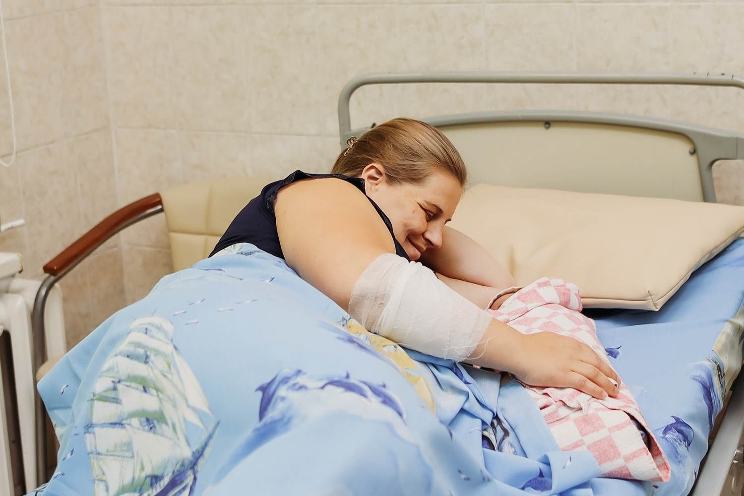 В нижегородских роддомах поздравили пациенток с новорожденными детьми, первых получательниц новых региональных мер поддержки В нижегородских роддомах поздравили пациенток с новорожденными детьми, первых получательниц новых региональных мер поддержки