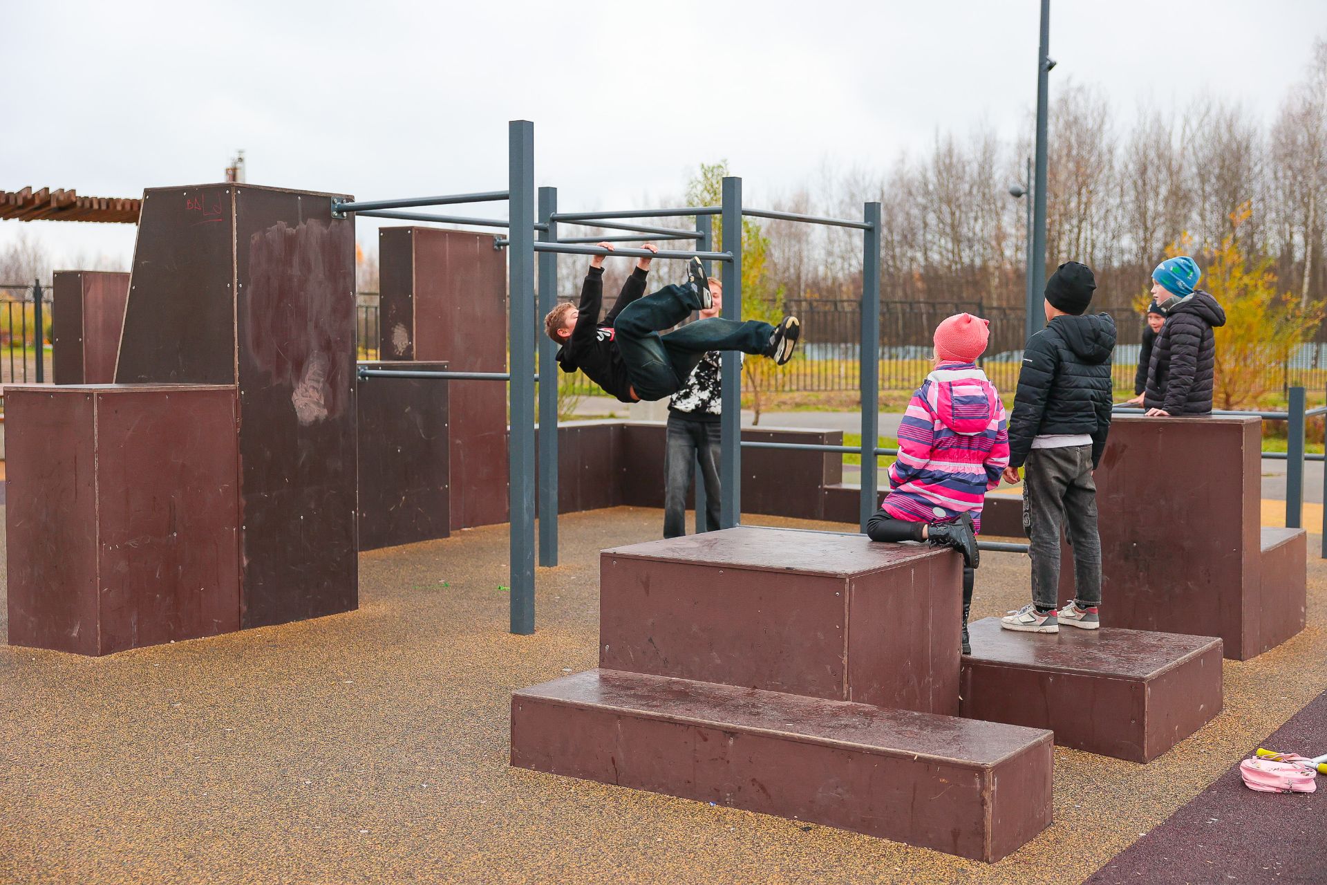 При поддержке социальных участковых в Нижнем Новгороде благоустроили сквер на улице Космической При поддержке социальных участковых в Нижнем Новгороде благоустроили сквер на улице Космической