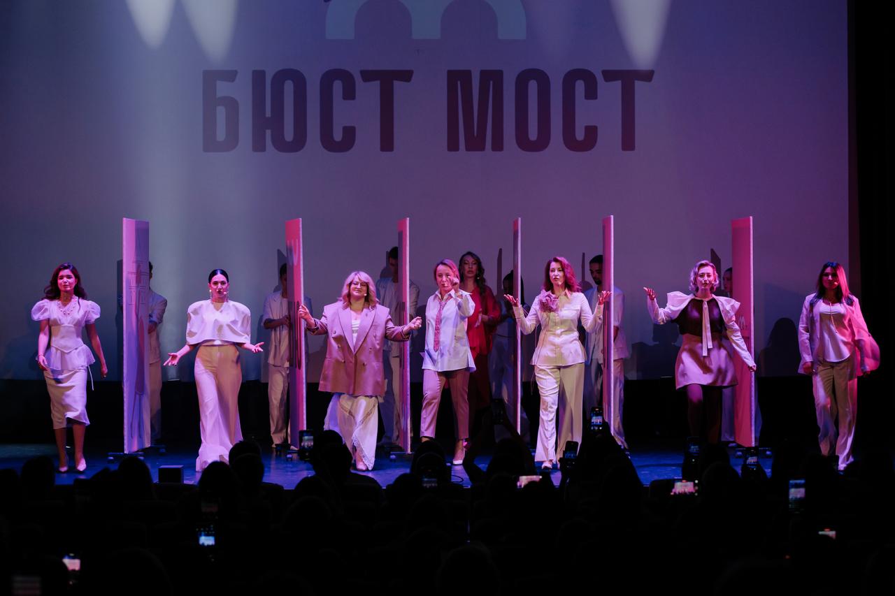 Более трех тысяч жительниц Нижегородской области прошли обследование в рамках акции «Бюст-мост через Волгу: против рака груди» в этом году Более трех тысяч жительниц Нижегородской области прошли обследование в рамках акции «Бюст-мост через Волгу: против рака груди» в этом году