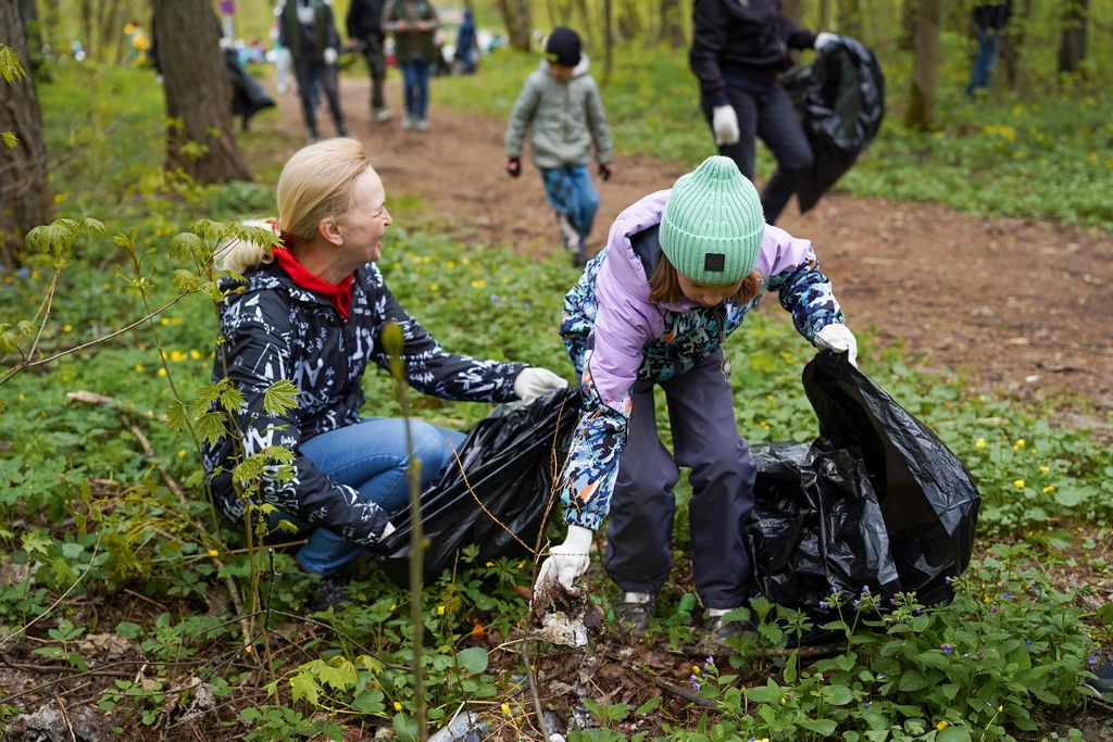 Более 500 нижегородцев приняли участие во Всероссийском субботнике на Щелоковском хуторе