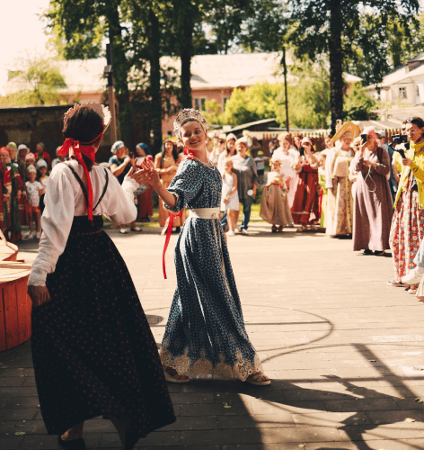 День народного костюма