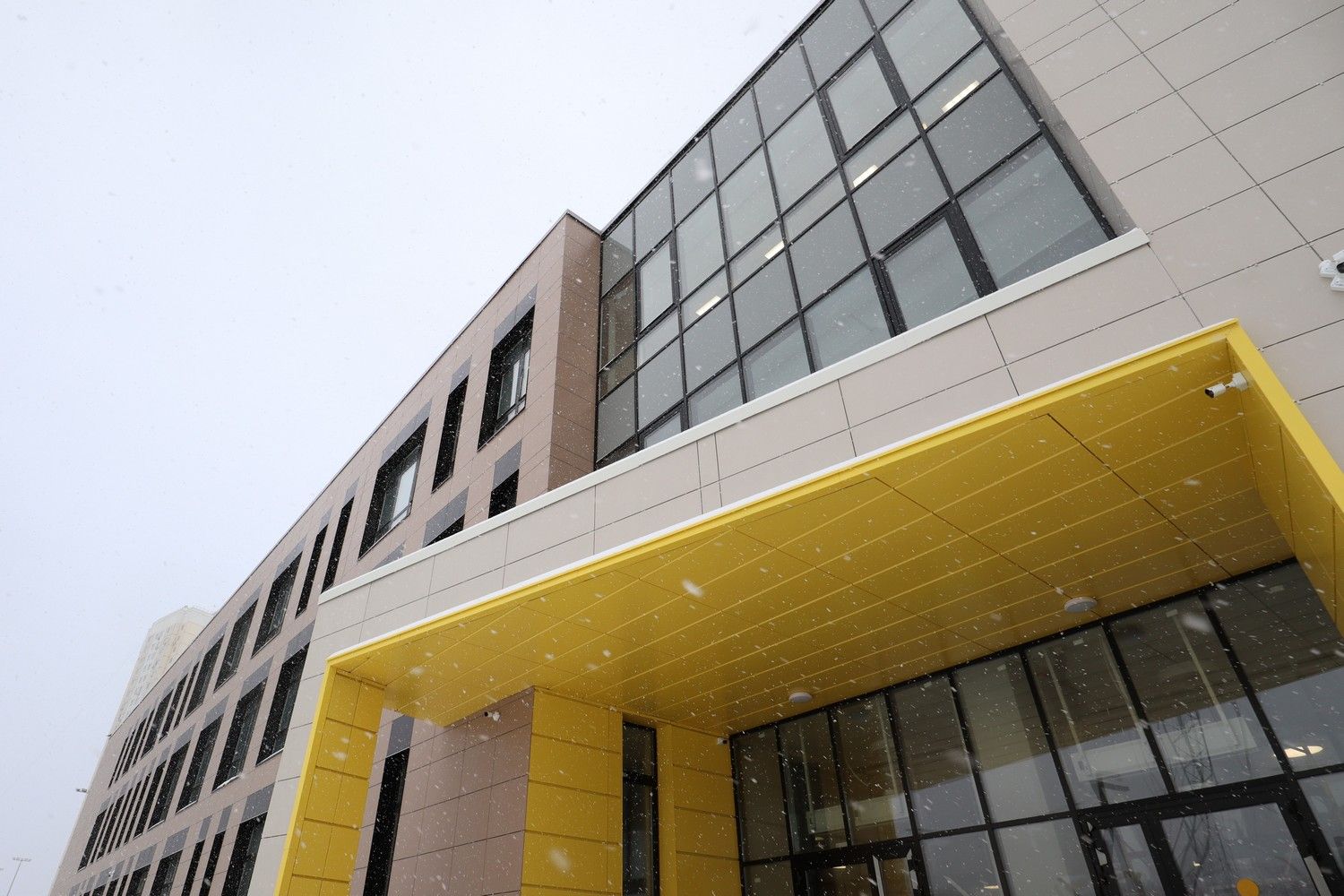 В Нижнем Новгороде завершено строительство школы на 825 мест на улице Украинской