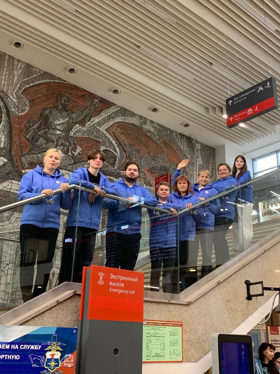 Три юных нижегородца представляют регион в финале Национального чемпионата по профессиональному мастерству среди инвалидов и лиц с ограниченными возможностями здоровья «Абилимпикс». Финал состязания стартовал 30 октября 2025 года в Москве.  В 2025 году чемпионат проходит под девизом «Нет предела – действуй смело!». В рамках различных компетенций состязаются школьники, студенты и специалисты.  «Чемпионат «Абилимпикс», который проводится в рамках национального проекта «Молодежь и дети», запущенного по поручению президента России, уже более 10 лет доказывает, что профессиональная реализация доступна каждому. В финале в Москве встретятся совсем молодые и уже опытные мастера, которые проявят себя в 50 компетенциях из 18 сфер экономики. Среди них – образование, ИТ-технологии, промышленные профессии и многое другое. Важно, что в ходе Национального чемпионата также состоятся соревнования для представителей наших дружественных стран и впервые – финал чемпионата по профмастерству среди участников СВО», – подчеркнул заместитель председателя Правительства РФ Дмитрий Чернышенко.  Как рассказали в региональном министерстве образования и науки, Нижегородская область присоединилась к движению «Абилимпикс» в 2016 году. За прошедшие годы количество участников регионального этапа чемпионата возросло более чем в 20 раз.  «В 2025 году чемпионат объединил рекордное для нашего региона число участников – почти 400 человек! Наиболее востребованными компетенциями «Абилимпикса» в Нижегородской области стали творческие направления, такие как «Изобразительное искусство», «Швея», «Исполнительское мастерство. В финале соревнуются сразу трое воспитанников нижегородских образовательных учреждений. Болеем за наших!» – сказал министр образования и науки Нижегородской области Михаил Пучков.  Георгий Бухарин – студент Нижегородского губернского колледжа – представит регион в компетенции «Веб-дизайн».  «Я вижу мир так, как его вижу именно я! Поэтому на соревновании в данной компетенции для меня самое главное – не волноваться и использовать свое воображение и навыки компьютерной графики на все 100%, тогда результат будет хорошим. Вера в свои силы – самый верный способ преодоления всех трудностей не только на соревнованиях, но и в жизни», – сказал юноша.  Максим Кошечкин – студент Института пищевых технологий и дизайна – представит Нижегородскую область в компетенции «Поварское дело».  «Это большая ответственность – представлять регион на всероссийском чемпионате. Я долго готовился к этому, и теперь мне предстоит нелегкое, но в то же время очень интересное состязание, и я готов к нему!» – поделился он.  Еще один конкурсант представит Нижегородскую область в категории «Школьники». Николай Кунц из школы-интерната №95 Нижнего Новгорода выступит в компетенции «Оператор БПЛА».  «Меня всегда привлекали современные технологии, беспилотники – это наше будущее. Я много тренировался, чтобы пройти в финал чемпионата. Для меня это большая честь. Я готов побороться со своими сверстниками за победу!» – заявил ученик.  Особенностью чемпионата в 2025 году станет проведение Фестиваля региональных компетенций, в рамках которого пройдут мастер-классы, отражающие отраслевые и этнокультурные особенности 13 регионов России. На фестивале свое профессиональное мастерство продемонстрируют участники с тяжелыми или множественными нарушениями развития.  В рамках «Абилимпикса» также предусмотрена масштабная деловая программа по теме развития инклюзии в России. Участников ожидают пленарное заседание, круглые столы, дискуссии и деловые игры.  Победители чемпионата «Абилимпикс», которых определят 2 ноября, получат меры социальной поддержки на приобретение специализированных технических средств реабилитации и дополнительное образование с использованием электронных сертификатов.  Напомним, создание возможностей для получения детьми и молодежью качественного общего и профессионального образования – одна из составляющих национального проекта «Молодежь и дети». Он реализуется по поручению президента России Владимира Путина и выполняет задачи, ранее предусмотренные в нацпроектах «Образование» и «Наука и университеты».  Новый национальный проект включает девять федеральных проектов и программ: «Россия – страна возможностей», «Мы вместе», «Россия в мире», «Все лучшее детям», «Ведущие школы», «Педагоги и наставники», «Создание сети современных кампусов», «Университеты для поколения лидеров» и «Профессионалитет». Три юных нижегородца представляют регион в финале Национального чемпионата по профессиональному мастерству среди инвалидов и лиц с ограниченными возможностями здоровья «Абилимпикс». Финал состязания стартовал 30 октября 2025 года в Москве.  В 2025 году чемпионат проходит под девизом «Нет предела – действуй смело!». В рамках различных компетенций состязаются школьники, студенты и специалисты.  «Чемпионат «Абилимпикс», который проводится в рамках национального проекта «Молодежь и дети», запущенного по поручению президента России, уже более 10 лет доказывает, что профессиональная реализация доступна каждому. В финале в Москве встретятся совсем молодые и уже опытные мастера, которые проявят себя в 50 компетенциях из 18 сфер экономики. Среди них – образование, ИТ-технологии, промышленные профессии и многое другое. Важно, что в ходе Национального чемпионата также состоятся соревнования для представителей наших дружественных стран и впервые – финал чемпионата по профмастерству среди участников СВО», – подчеркнул заместитель председателя Правительства РФ Дмитрий Чернышенко.  Как рассказали в региональном министерстве образования и науки, Нижегородская область присоединилась к движению «Абилимпикс» в 2016 году. За прошедшие годы количество участников регионального этапа чемпионата возросло более чем в 20 раз.  «В 2025 году чемпионат объединил рекордное для нашего региона число участников – почти 400 человек! Наиболее востребованными компетенциями «Абилимпикса» в Нижегородской области стали творческие направления, такие как «Изобразительное искусство», «Швея», «Исполнительское мастерство. В финале соревнуются сразу трое воспитанников нижегородских образовательных учреждений. Болеем за наших!» – сказал министр образования и науки Нижегородской области Михаил Пучков.  Георгий Бухарин – студент Нижегородского губернского колледжа – представит регион в компетенции «Веб-дизайн».  «Я вижу мир так, как его вижу именно я! Поэтому на соревновании в данной компетенции для меня самое главное – не волноваться и использовать свое воображение и навыки компьютерной графики на все 100%, тогда результат будет хорошим. Вера в свои силы – самый верный способ преодоления всех трудностей не только на соревнованиях, но и в жизни», – сказал юноша.  Максим Кошечкин – студент Института пищевых технологий и дизайна – представит Нижегородскую область в компетенции «Поварское дело».  «Это большая ответственность – представлять регион на всероссийском чемпионате. Я долго готовился к этому, и теперь мне предстоит нелегкое, но в то же время очень интересное состязание, и я готов к нему!» – поделился он.  Еще один конкурсант представит Нижегородскую область в категории «Школьники». Николай Кунц из школы-интерната №95 Нижнего Новгорода выступит в компетенции «Оператор БПЛА».  «Меня всегда привлекали современные технологии, беспилотники – это наше будущее. Я много тренировался, чтобы пройти в финал чемпионата. Для меня это большая честь. Я готов побороться со своими сверстниками за победу!» – заявил ученик.  Особенностью чемпионата в 2025 году станет проведение Фестиваля региональных компетенций, в рамках которого пройдут мастер-классы, отражающие отраслевые и этнокультурные особенности 13 регионов России. На фестивале свое профессиональное мастерство продемонстрируют участники с тяжелыми или множественными нарушениями развития.  В рамках «Абилимпикса» также предусмотрена масштабная деловая программа по теме развития инклюзии в России. Участников ожидают пленарное заседание, круглые столы, дискуссии и деловые игры.  Победители чемпионата «Абилимпикс», которых определят 2 ноября, получат меры социальной поддержки на приобретение специализированных технических средств реабилитации и дополнительное образование с использованием электронных сертификатов.  Напомним, создание возможностей для получения детьми и молодежью качественного общего и профессионального образования – одна из составляющих национального проекта «Молодежь и дети». Он реализуется по поручению президента России Владимира Путина и выполняет задачи, ранее предусмотренные в нацпроектах «Образование» и «Наука и университеты».  Новый национальный проект включает девять федеральных проектов и программ: «Россия – страна возможностей», «Мы вместе», «Россия в мире», «Все лучшее детям», «Ведущие школы», «Педагоги и наставники», «Создание сети современных кампусов», «Университеты для поколения лидеров» и «Профессионалитет».