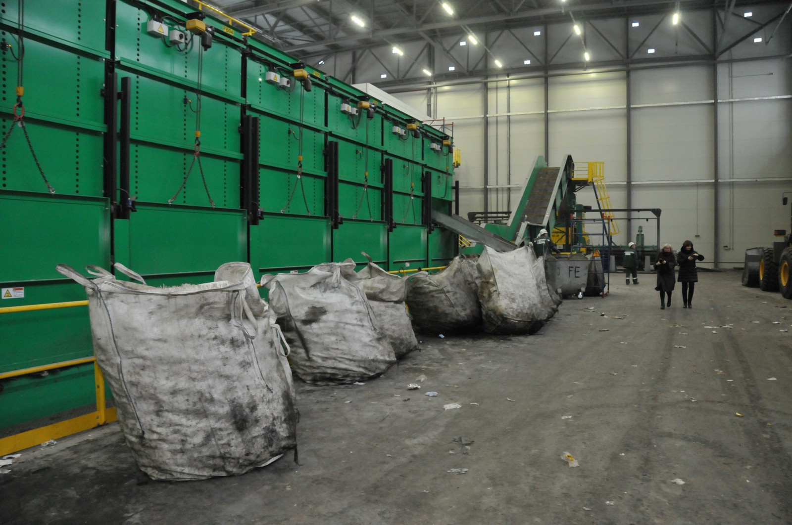 Маг полигон. Мусоросортировочный комплекс под дзержинском. Дзержинск полигон маг-1. Полигон тбо маг-1 нижегородская область. Тургеневский завод тбо крым фотографии.