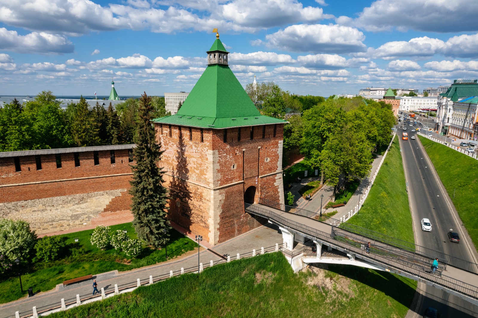 Вход в Нижегородский кремль 4 и 8 мая будет организован через Кладовую,  Никольскую и Ивановскую башни | Официальный сайт Правительства  Нижегородской области