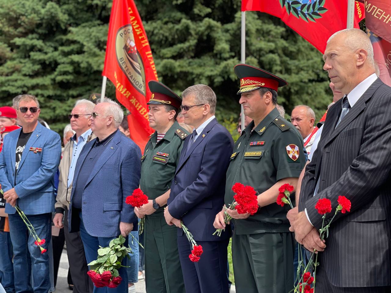 В парке «Швейцария» состоялся митинг в память о нижегородцах, павших в  Афганистане и Чечне | Официальный сайт Правительства Нижегородской области