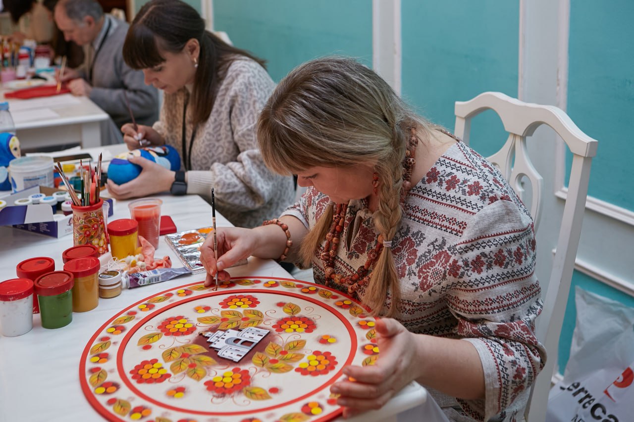 В Нижегородской области состоялся всероссийский фестиваль-конкурс резьбы и  росписи по дереву «Братина» | Официальный сайт Правительства Нижегородской  области