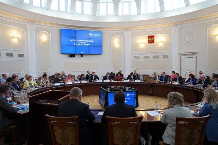 Обсуждение методологии создания НОЦ в Минобрнауки России Обсуждение методологии создания НОЦ в Минобрнауки России